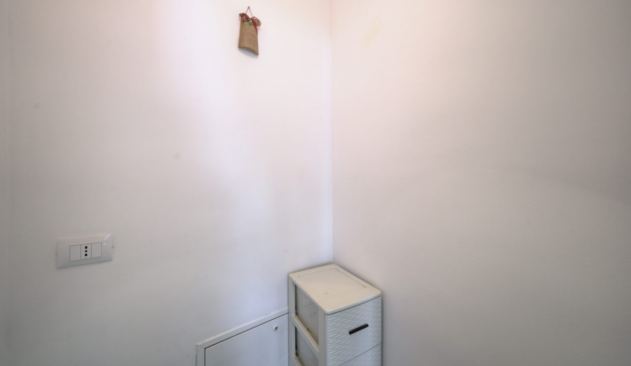 DSC09566_67_68_69_70